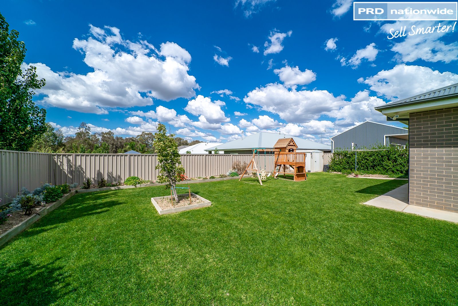 72 Messenger Avenue BOOROOMA 15