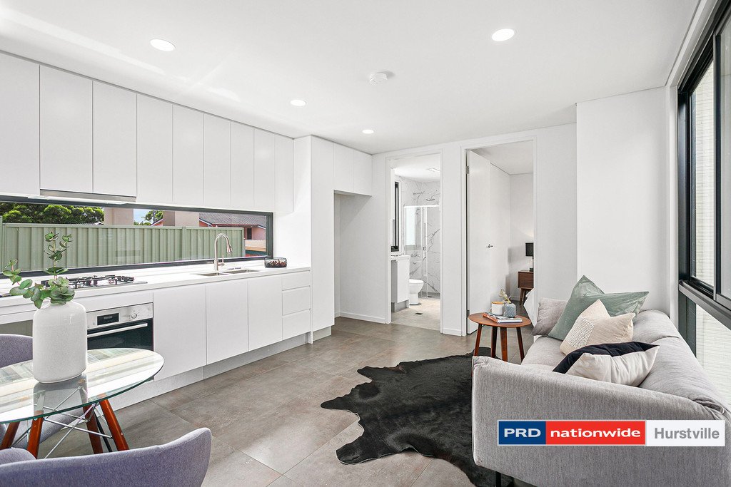 72 Moore Street HURSTVILLE 4