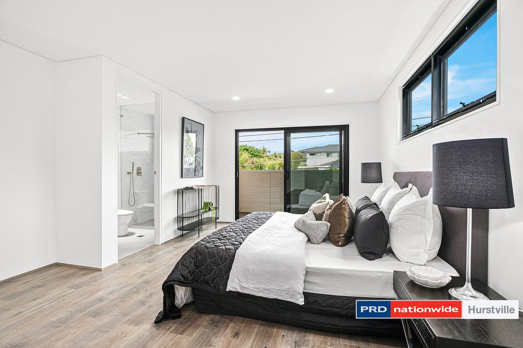 72 Moore Street HURSTVILLE 5
