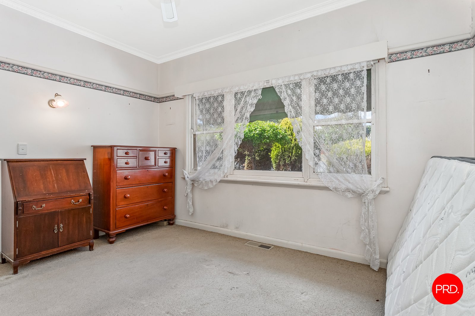 72 Neale Street KENNINGTON 8