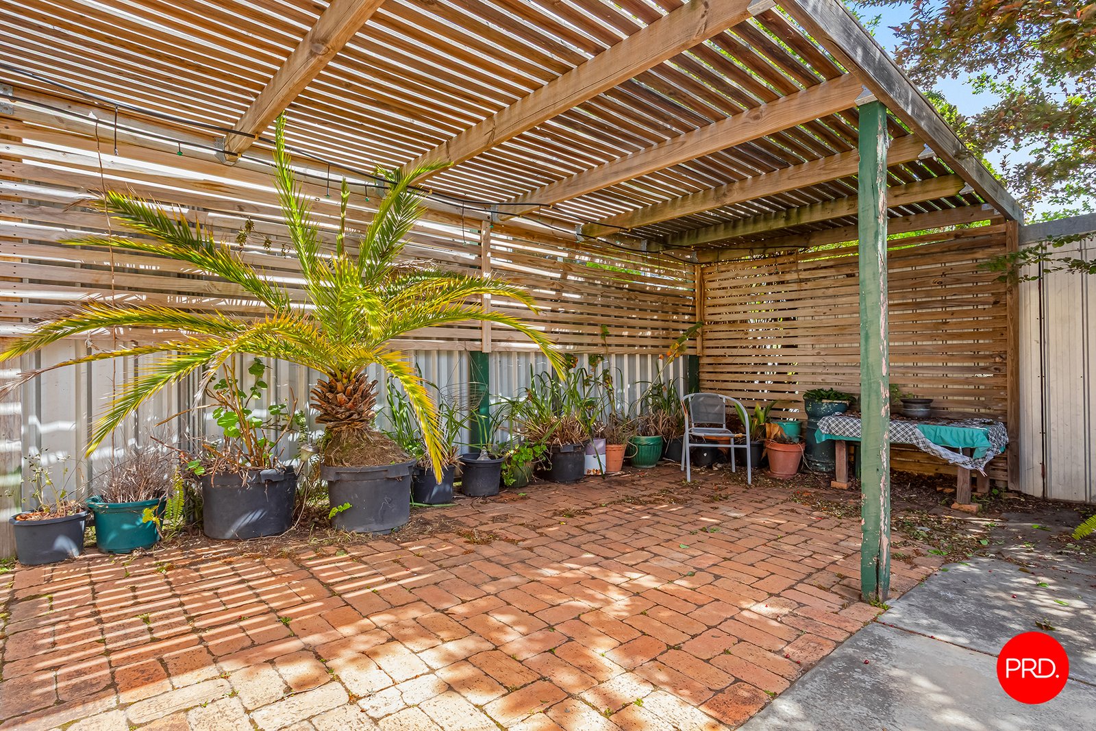 72 Neale Street KENNINGTON 10