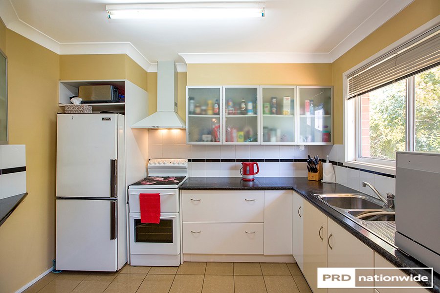 72 Panorama Road TAMWORTH 8