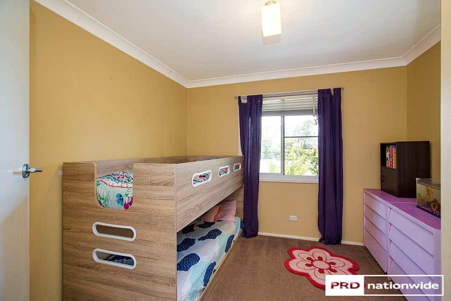 72 Panorama Road TAMWORTH 12