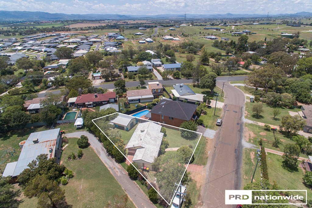 72 Panorama Road TAMWORTH 16