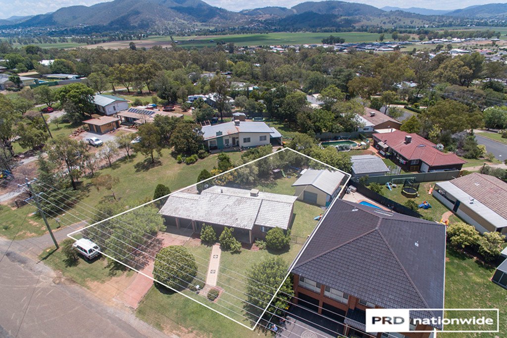 72 Panorama Road TAMWORTH 19