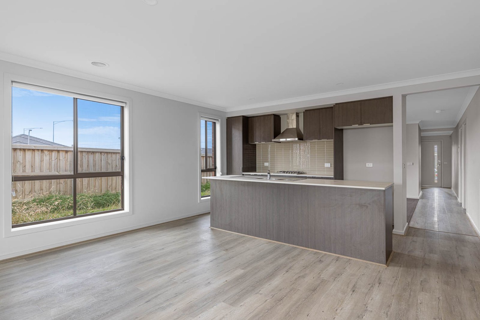 Gallery: 72 Presentation Boulevard