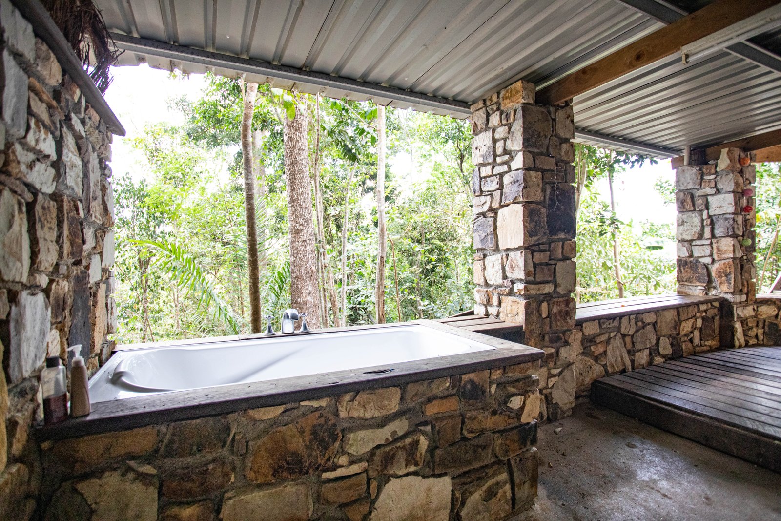 72 Rainforest Close SUGARLOAF 13