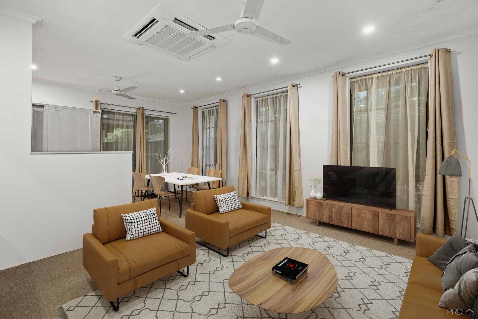 7/2 Robert Street BROOME 2