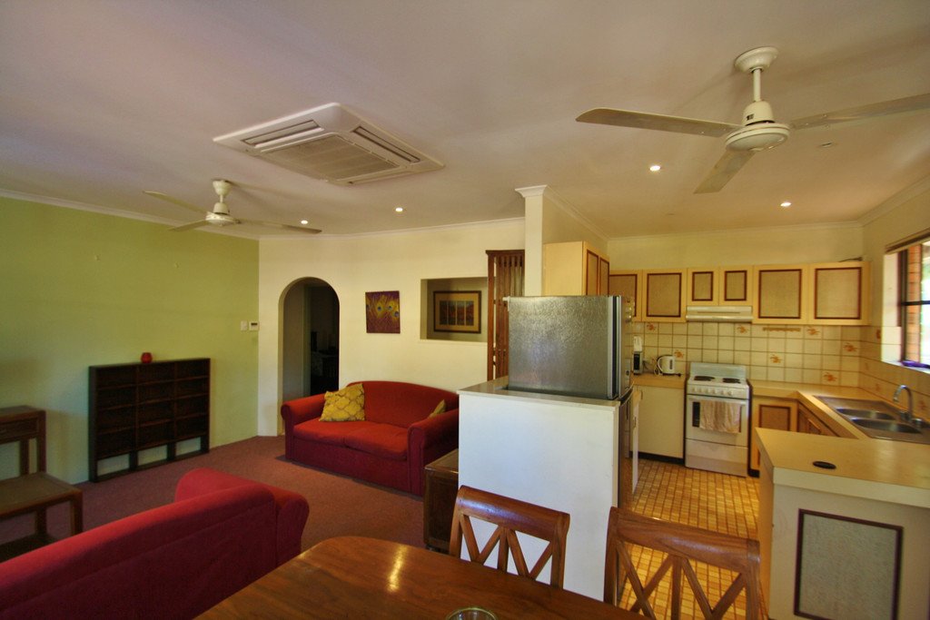 7/2 Robert Street BROOME 1