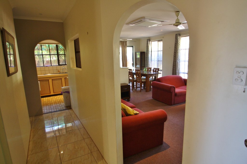 7/2 Robert Street BROOME 3