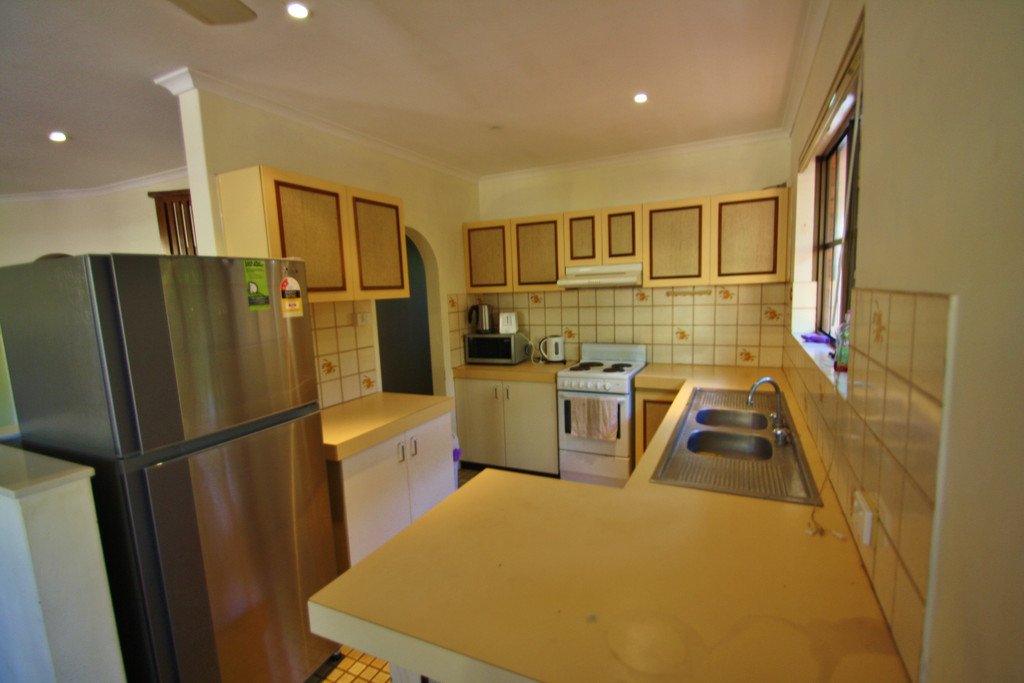 7/2 Robert Street BROOME 4