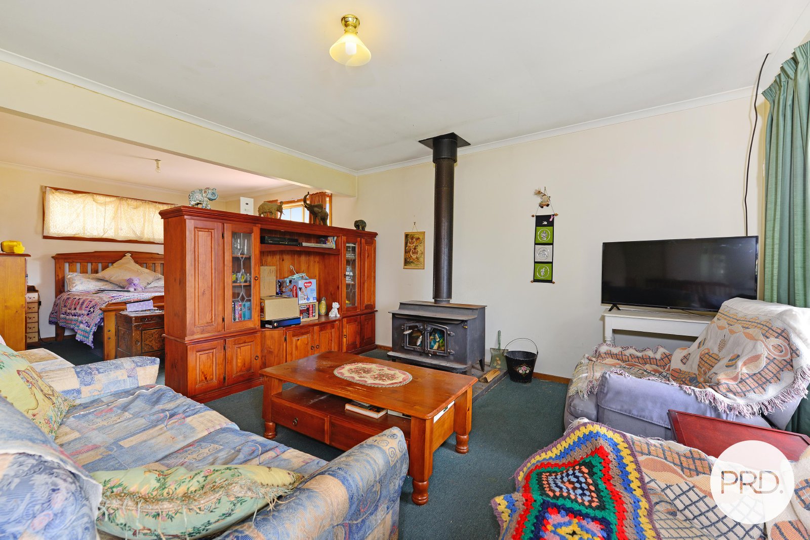 72 Robertson Road LACHLAN 12