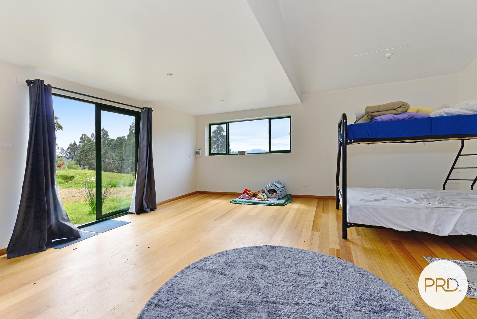 72 Robertson Road LACHLAN 16