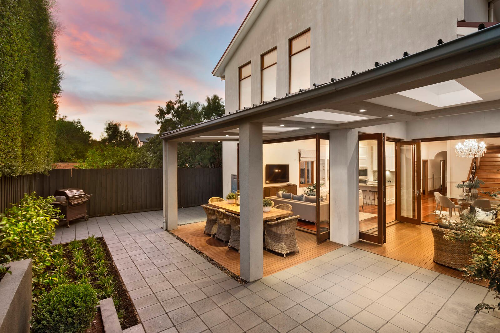 Real Estate and Property in 72 Rossmoyne Street, Thornbury, VIC