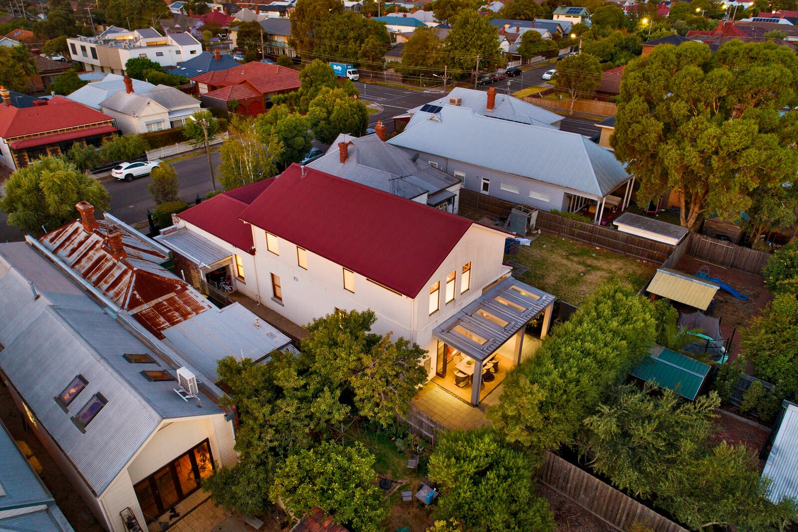 Real Estate and Property in 72 Rossmoyne Street, Thornbury, VIC