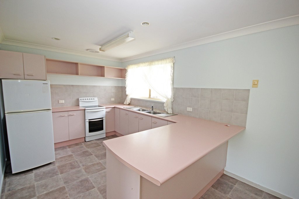 72 Sirius Drive LAKEWOOD 2