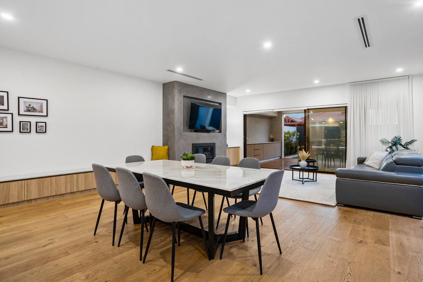 Gallery: 72 Stephenson Street