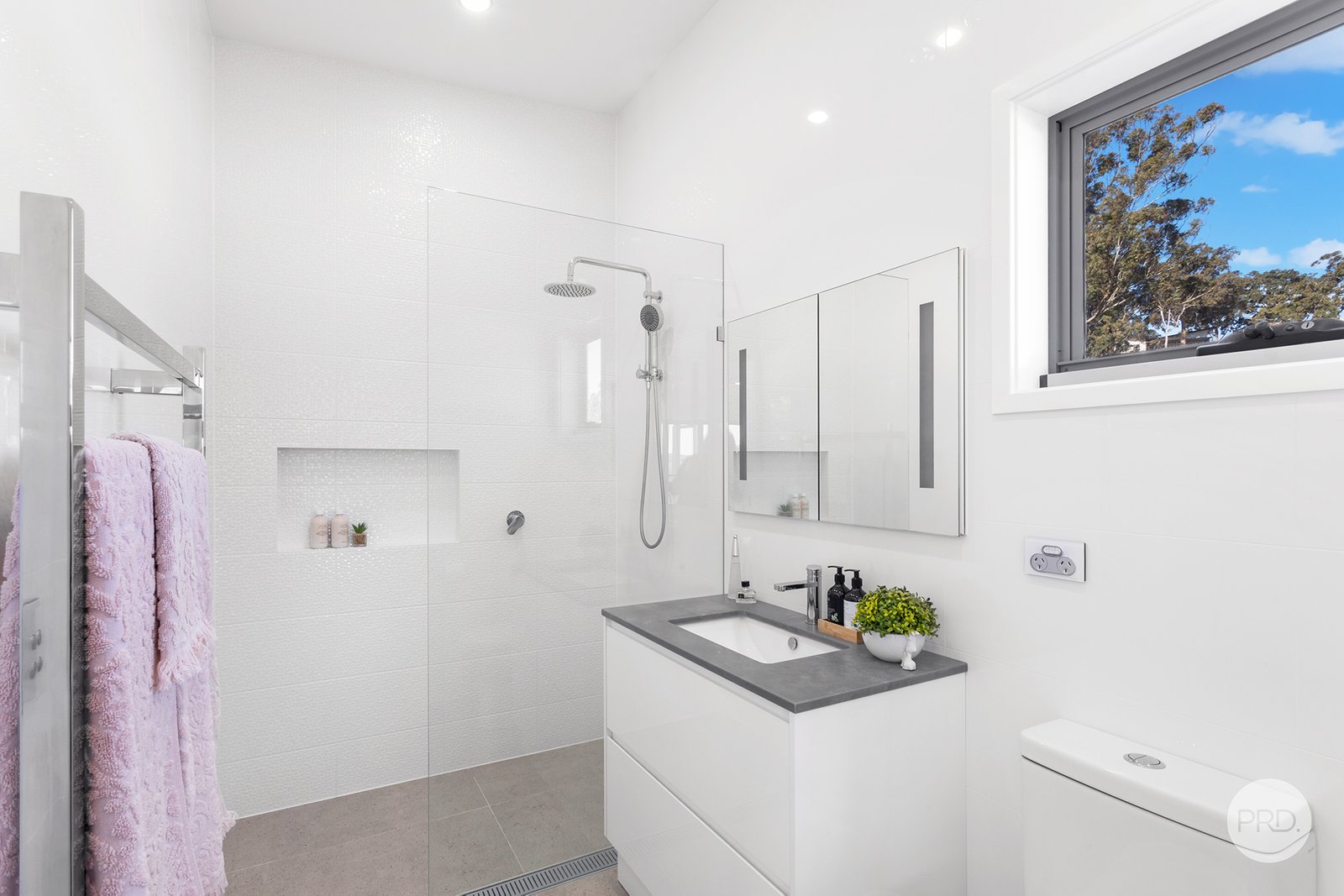 72 Thurlow Avenue NELSON BAY 28