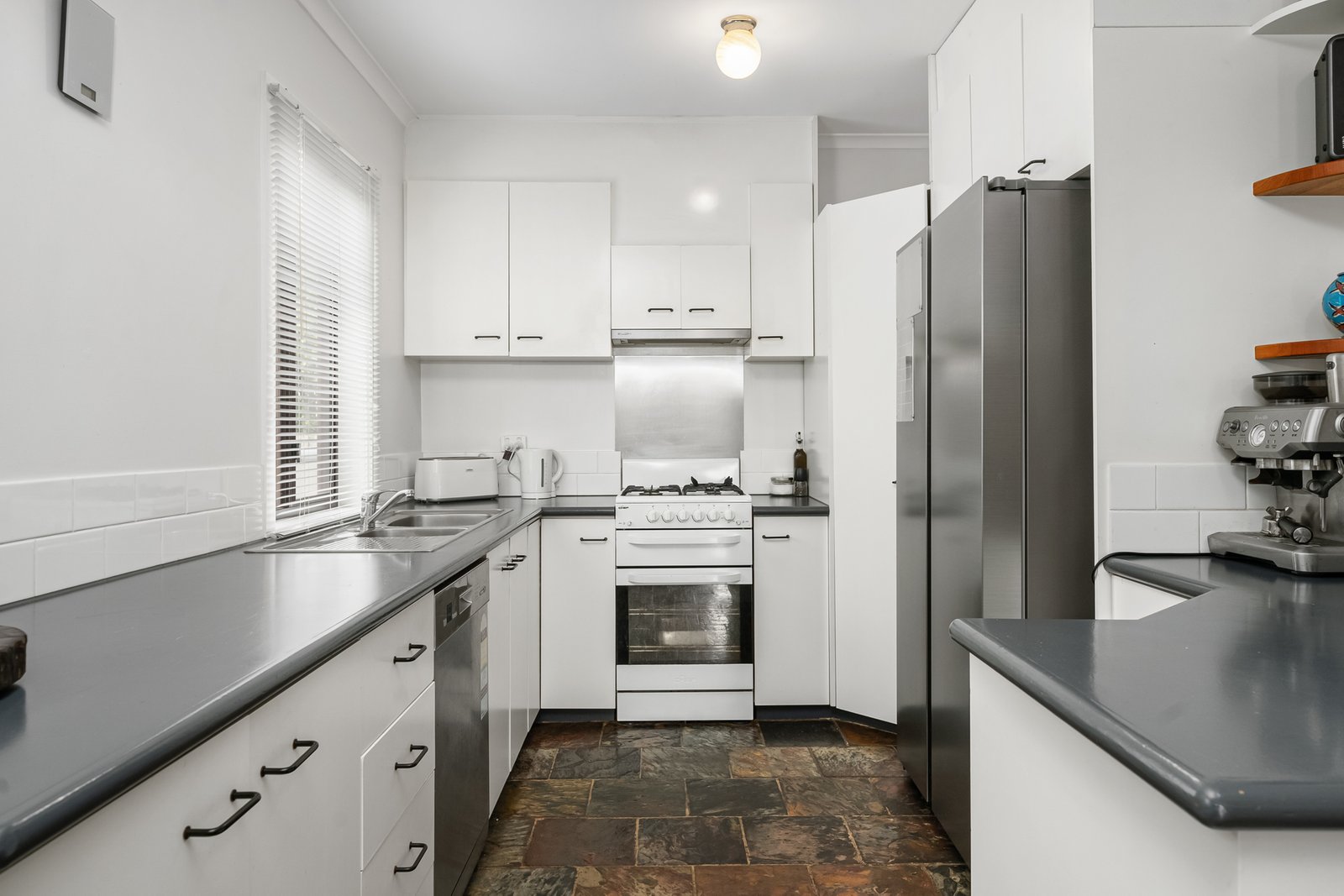 Gallery: 72 Wellington Street