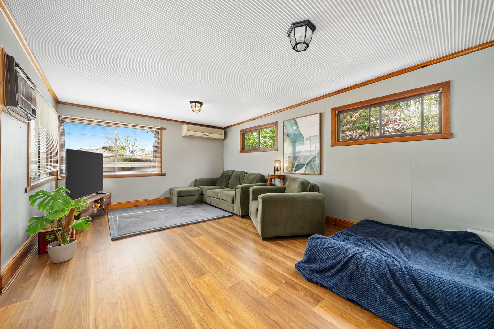 Gallery: 72 Wellington Street