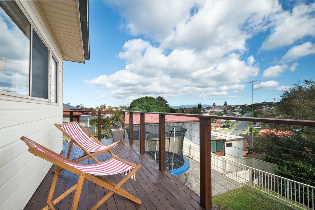 72 Weringa Avenue LAKE HEIGHTS 8