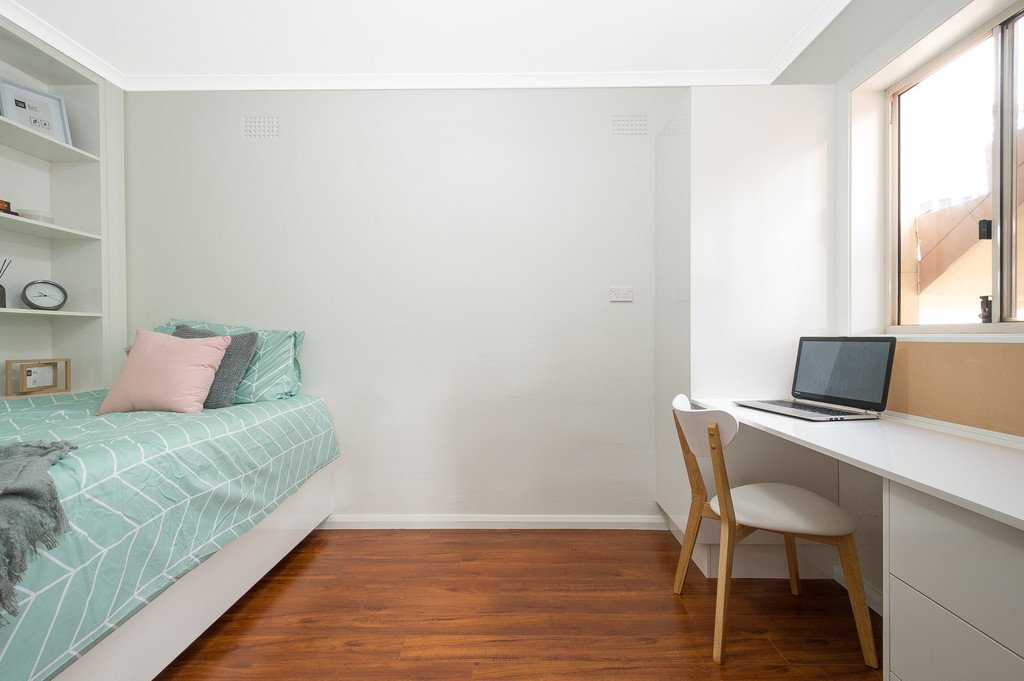 72 Weringa Avenue LAKE HEIGHTS 12