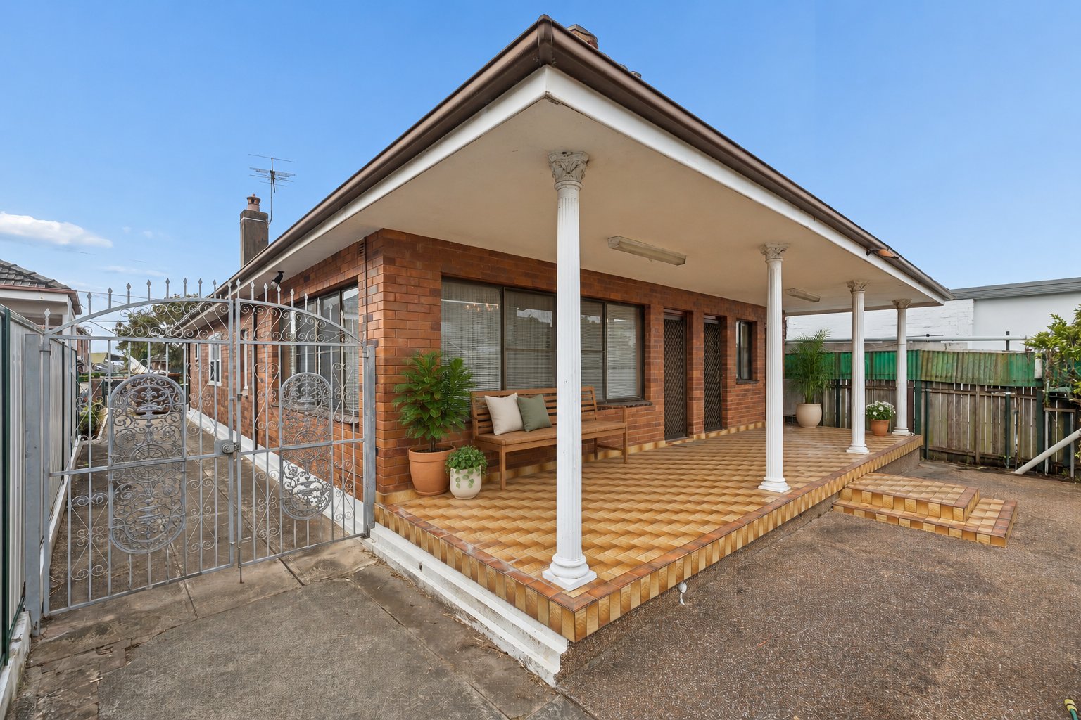 72 William Street EARLWOOD 6