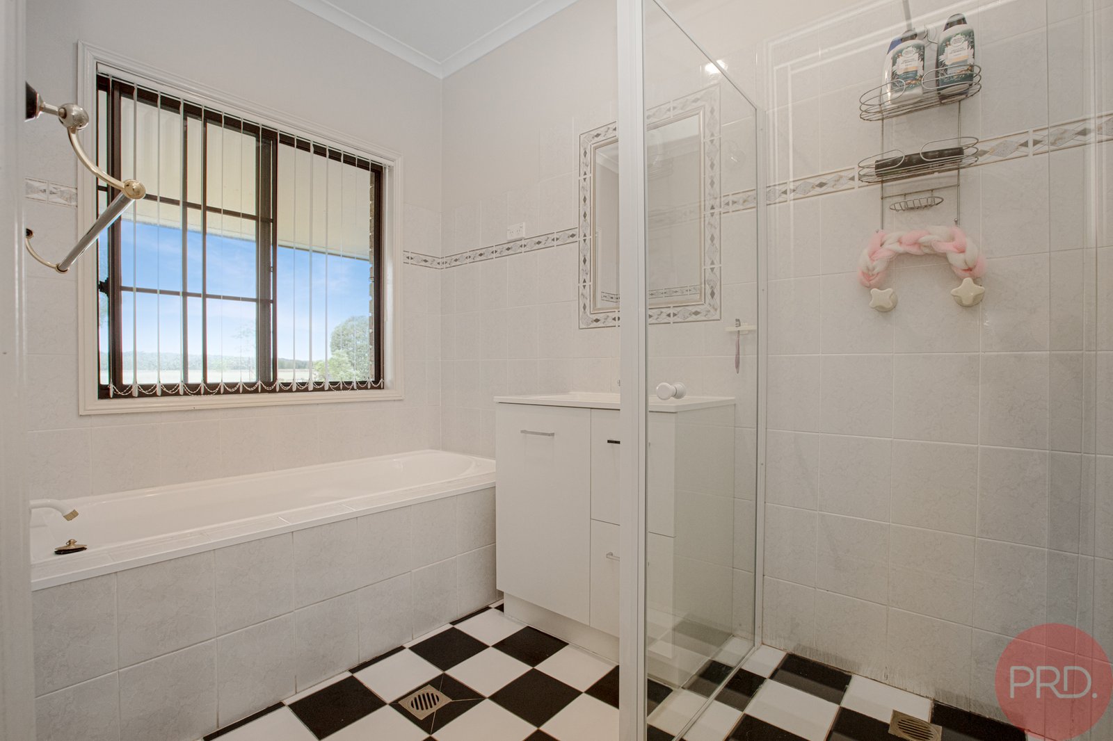 72 Wine Country Drive NULKABA 24