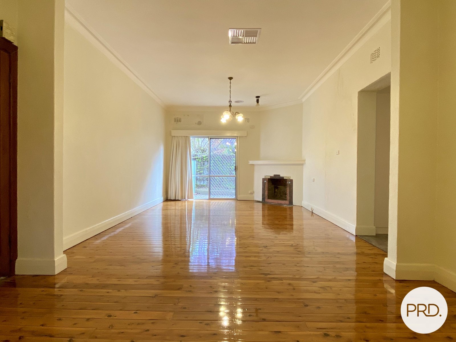 720 Pemberton Street ALBURY 3