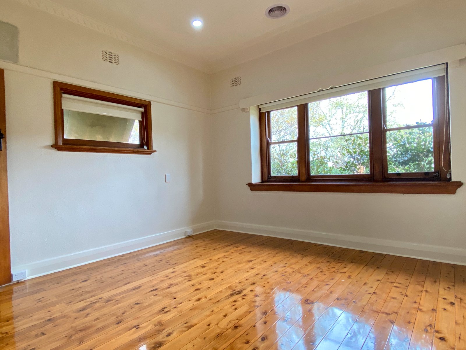 720 Pemberton Street ALBURY 6