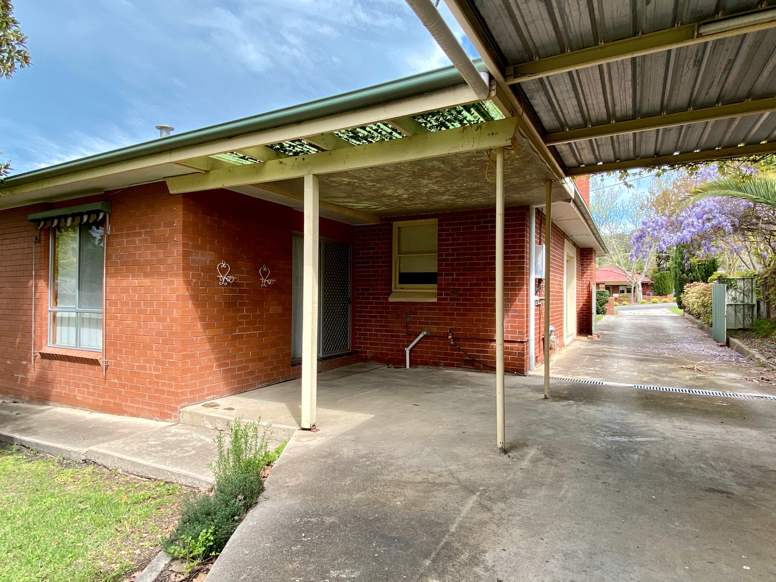 720 Pemberton Street ALBURY 12
