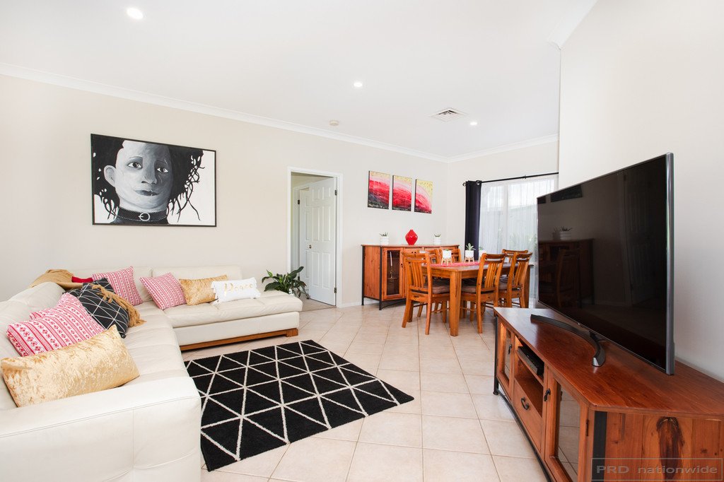 720 Standen Drive LOWER BELFORD 4