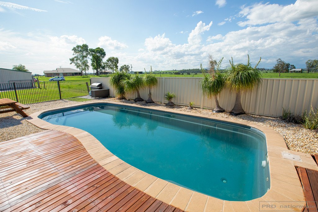 720 Standen Drive LOWER BELFORD 5