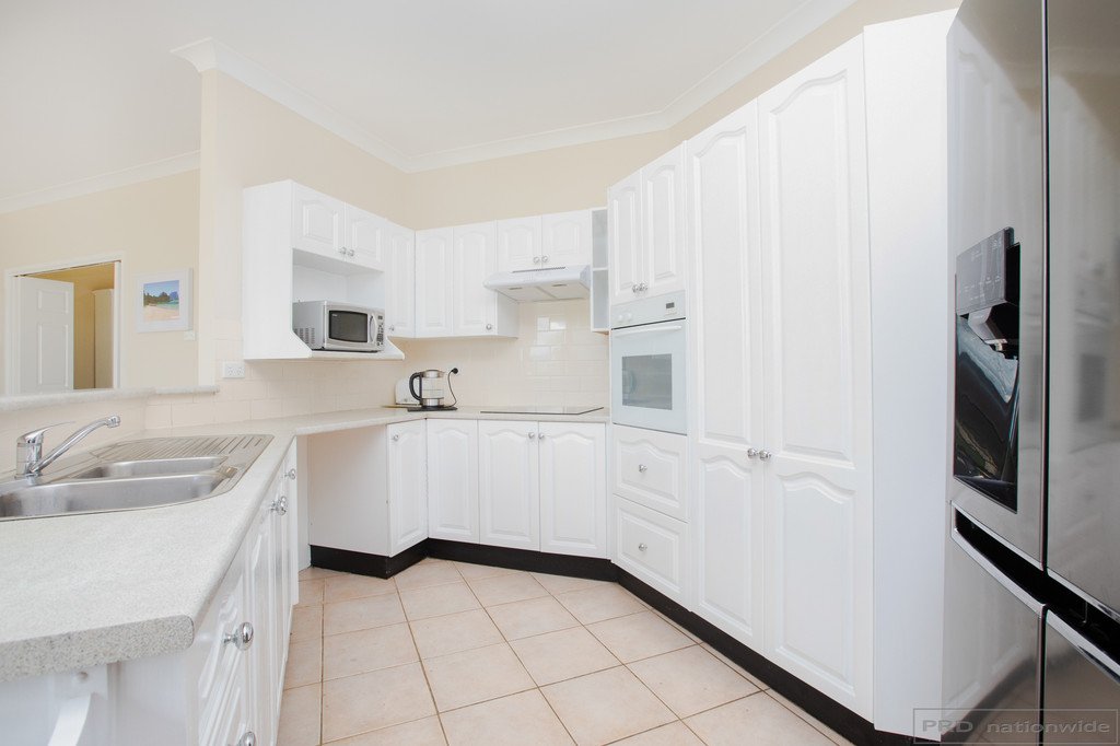 720 Standen Drive LOWER BELFORD 10