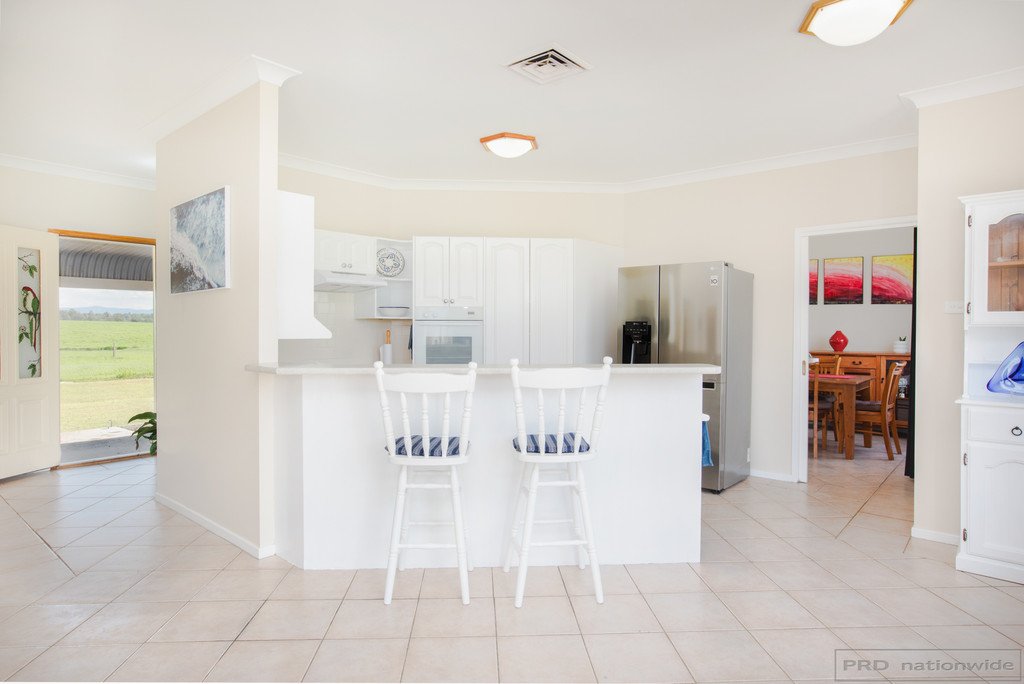 720 Standen Drive LOWER BELFORD 11