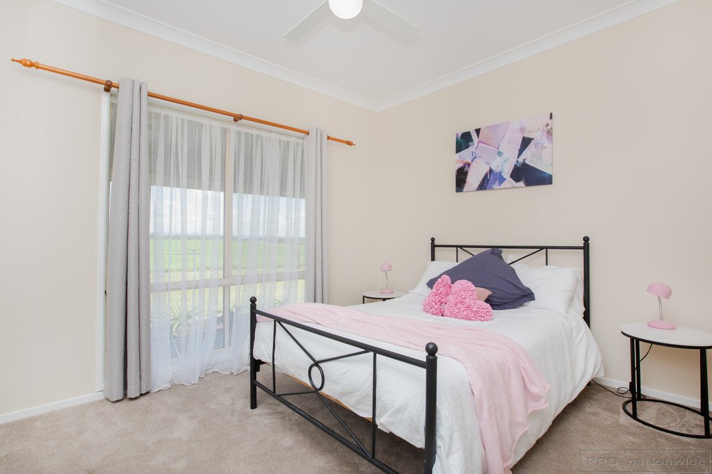 720 Standen Drive LOWER BELFORD 15