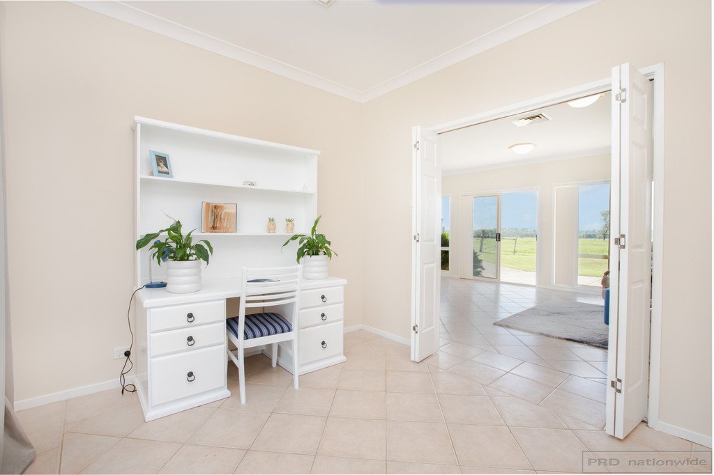 720 Standen Drive LOWER BELFORD 17