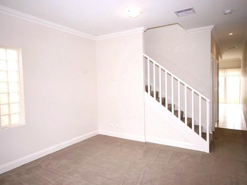 7/20 Travers Street WAGGA WAGGA 2