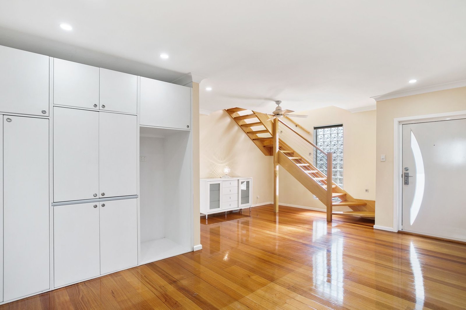 Gallery: 7/204 Nepean Highway