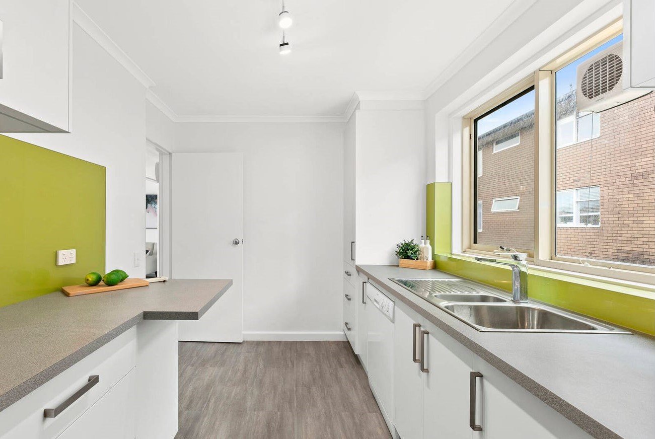 Gallery: 7/208 Inkerman Street