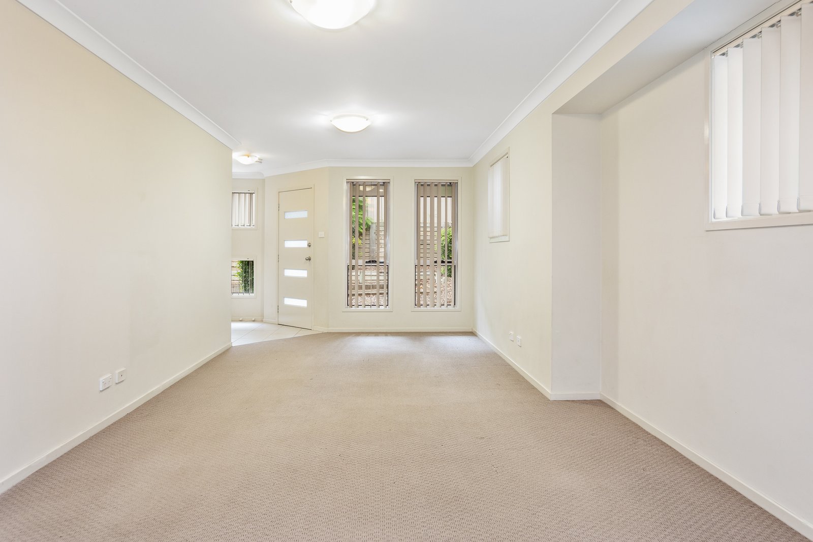 7/21-23 Harvey Road RUTHERFORD 3