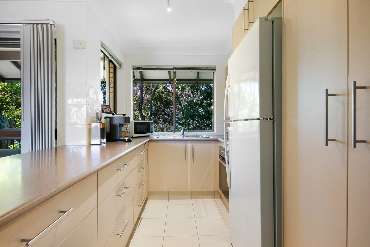 7/21 Burleigh Street BURLEIGH HEADS 9