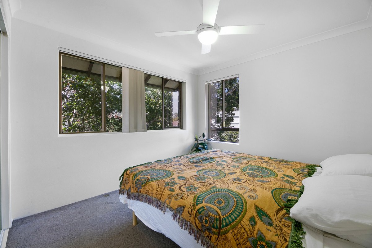 7/21 Burleigh Street BURLEIGH HEADS 12