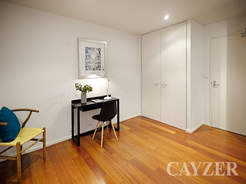 Gallery: 72/1 Sandilands Street