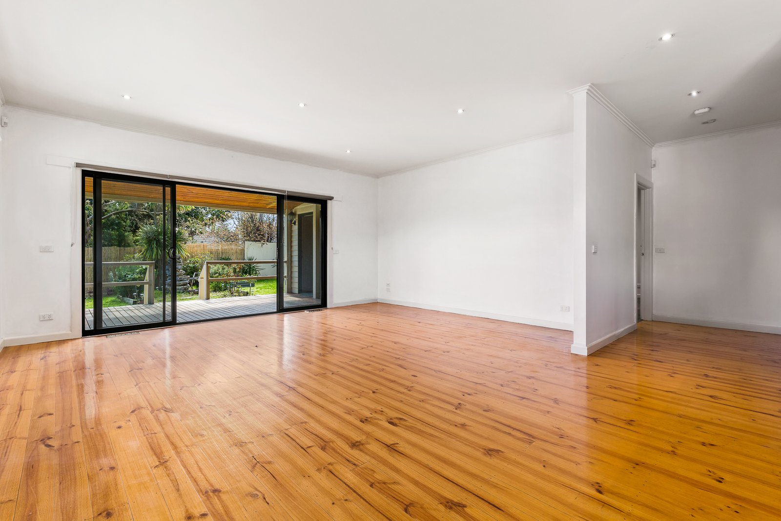 Gallery: 721 South Road