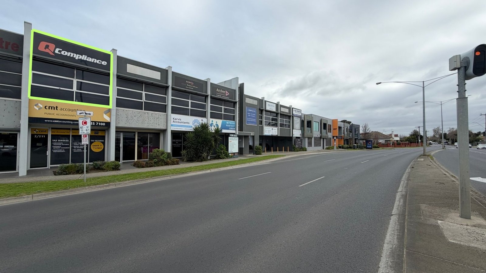 Gallery: 7/211 Warrigal Road