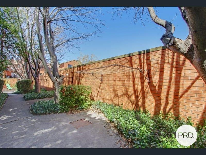 72/18 Leichhardt Street GRIFFITH 9