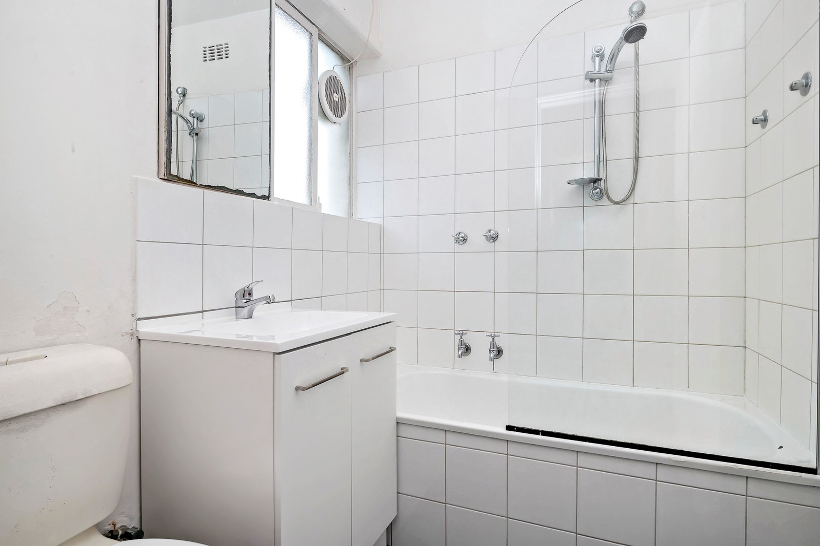 Real Estate and Property in 7/219 Williams Road, South Yarra, VIC