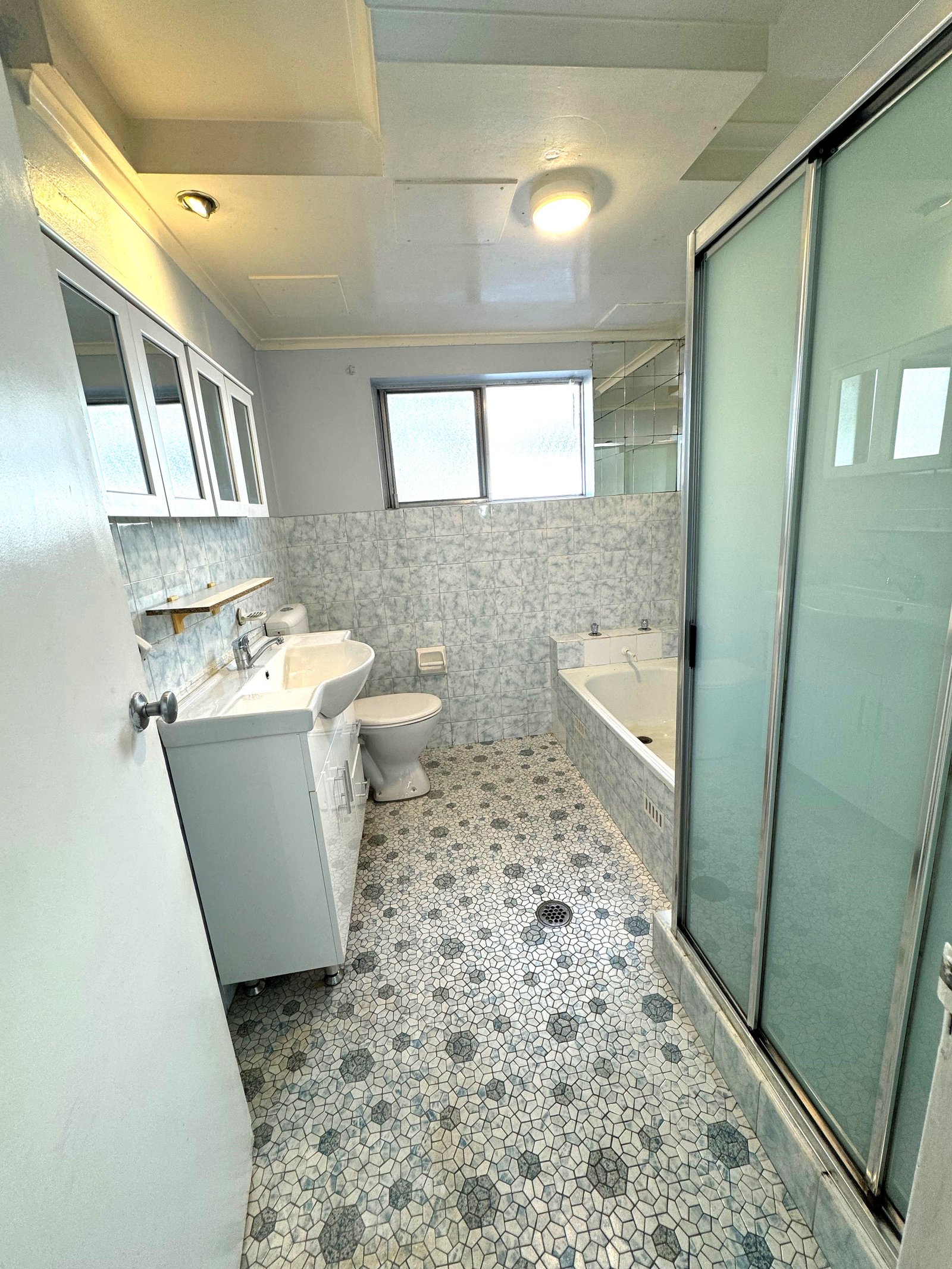 7/21A Bathurst Street LIVERPOOL 5