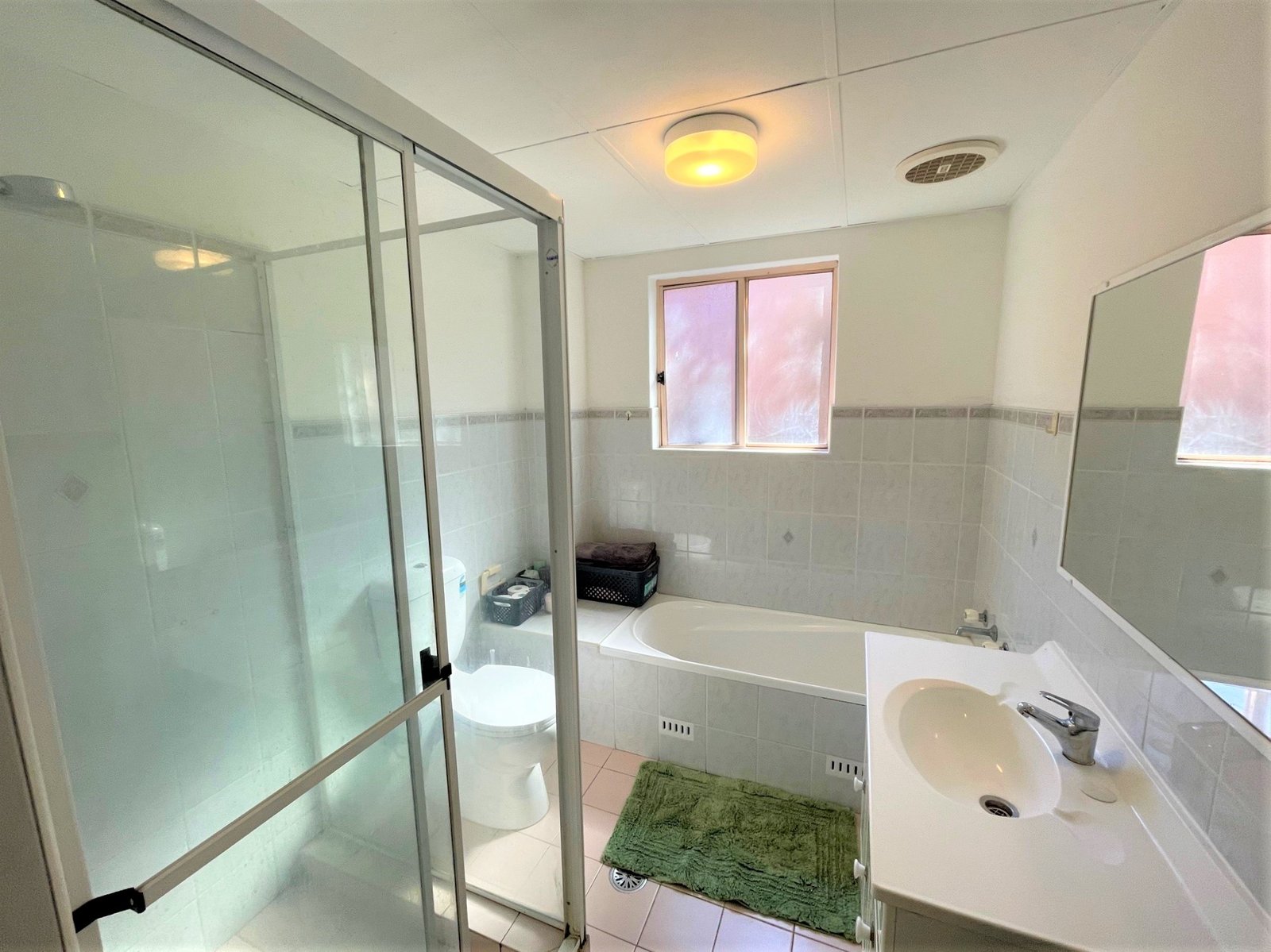 7/22-24 Hampton Court Road CARLTON 6